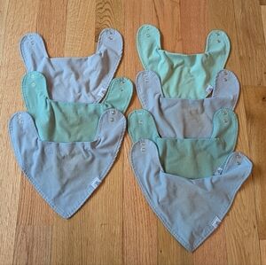 Ollie World Baby Bandana Bibs in Green and Light Gray - Lot Of 7